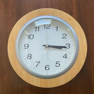 Neutral Naturals Clock